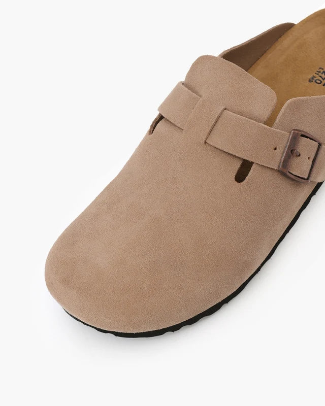 Old Money Wildleder Clogs – Eleganter Komfort